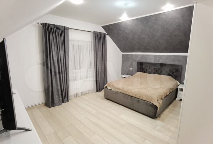 Дом 160 м² на участке 1 сот.