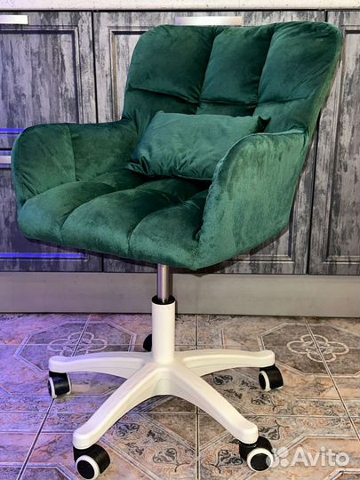 Кресло новое, колеса, лифт, удобное, мягкое