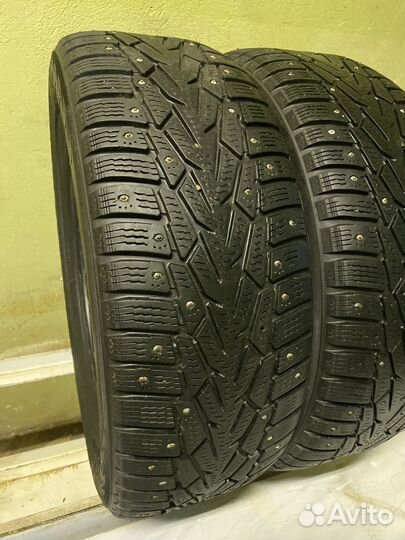 Nokian Tyres Hakkapeliitta 7 215/65 R16 102T