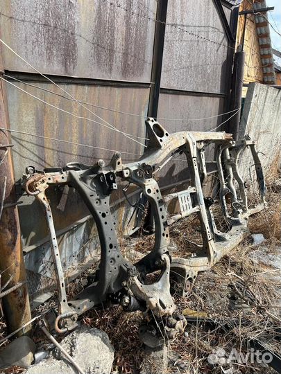 Продам раму land cruiser 200