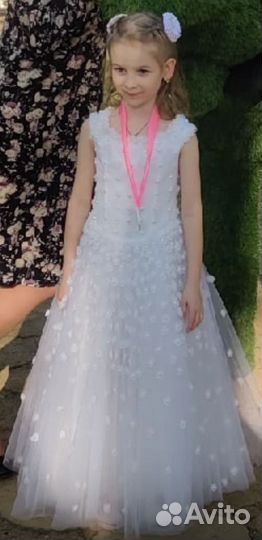 Нарядное платье для девочки122-134