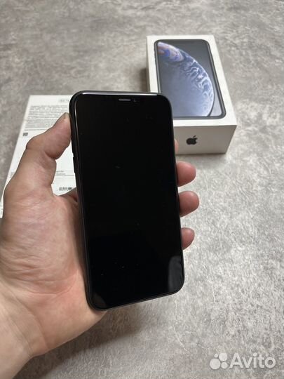 iPhone Xr, 64 ГБ