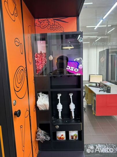 Готовая кофе стойка Unicum nero 2022г