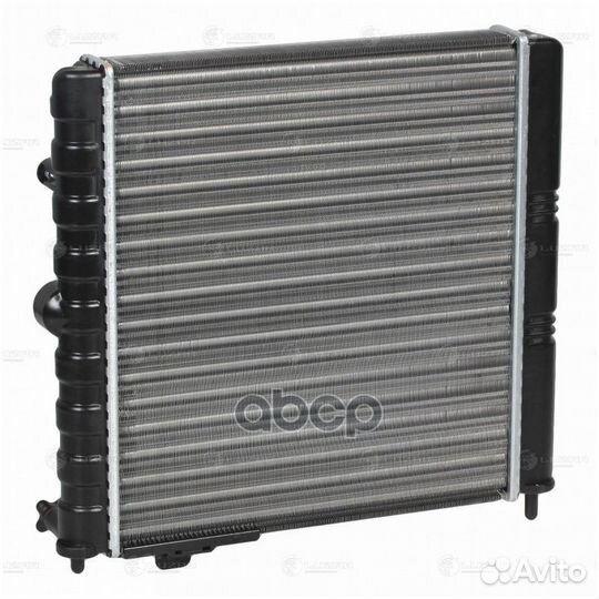 Радиатор системы охлаждения LRC0111 luzar