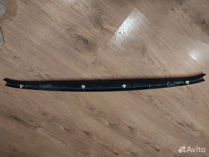 Обшивка двери багажника toyota runx, allex