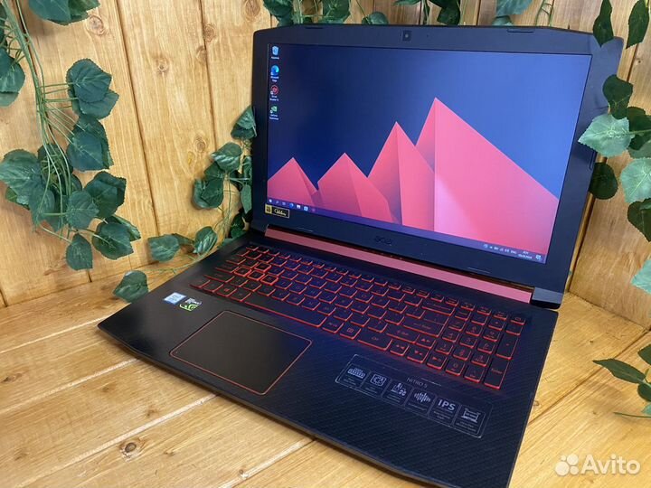 Игровой ноутбук Acer i5-8300H/8GB/SSD128/1050ti