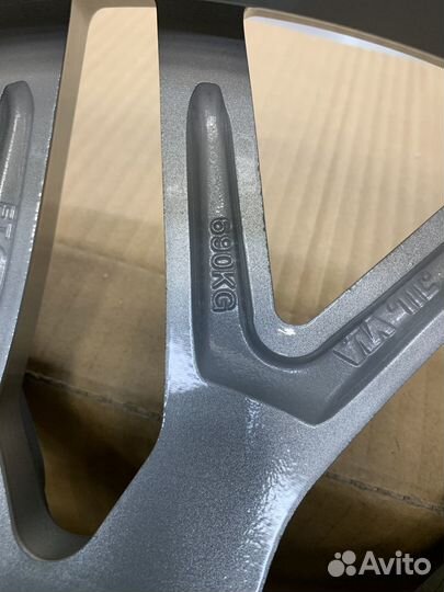 Диски для Audi A4 R18