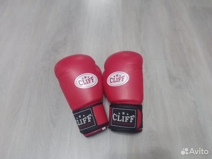 Боксерские перчатки 12 oz