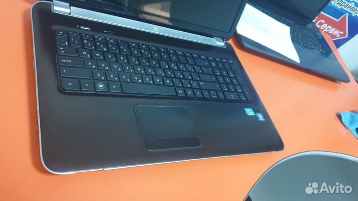 Ноутбук - Hewlett-Packard HP Pavilion dv7- 4UI