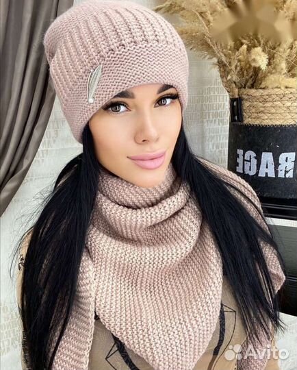 Комплект шапка и снуд