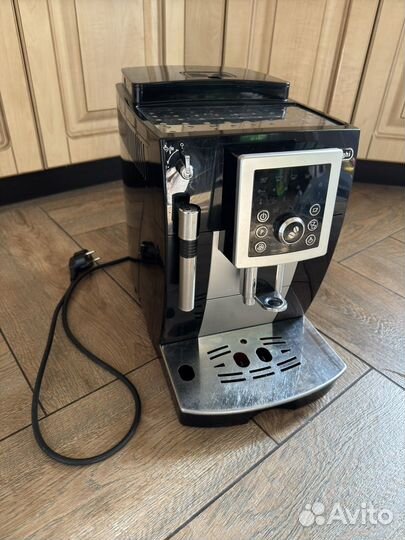 Кофемашина delonghi