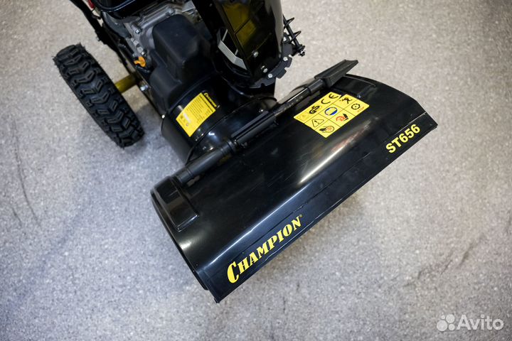 Снегоуборщик Champion 656 ST