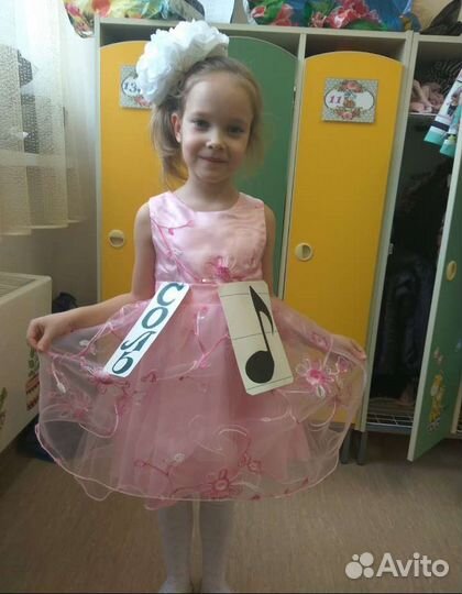 Платье нарядное для девочки