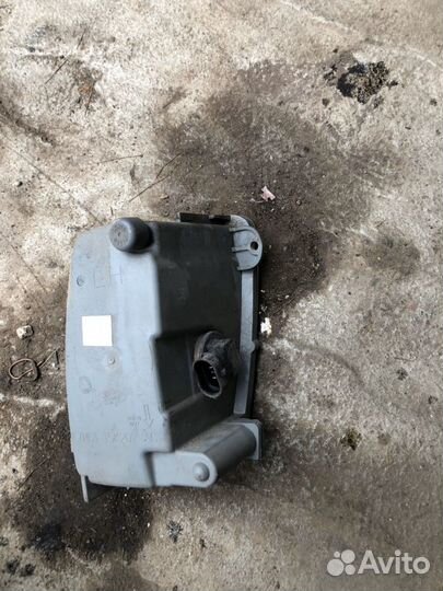 Ford C-Max Противотуманная фара Левая