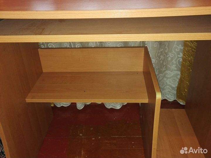 Компьютерный стол