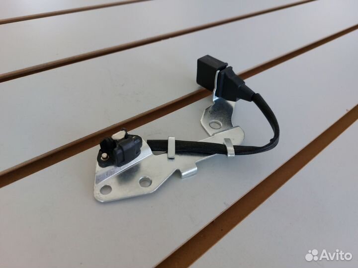 Датчик распредвала Scoda Octavia 1.6/2.0 96-10гг