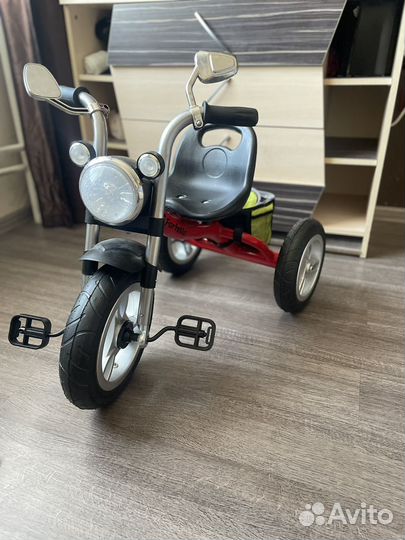 Детский трехколесный велосипед