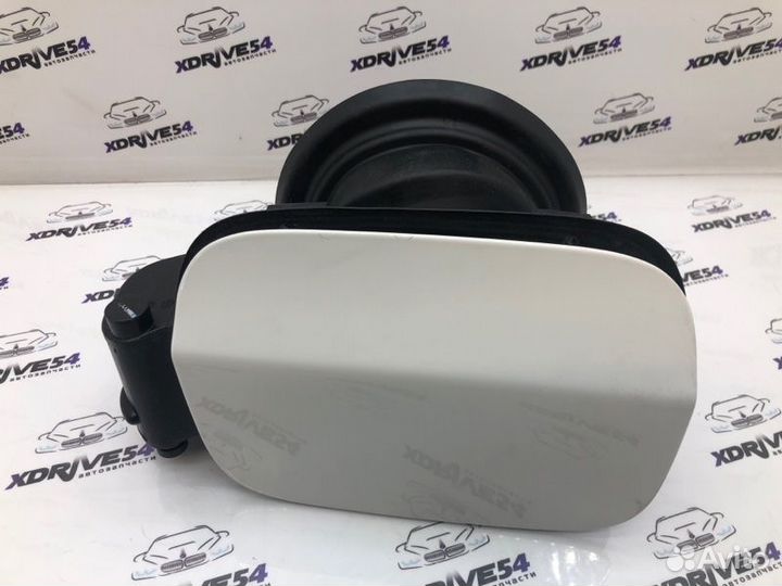 Лючок бензобака задний Bmw X5 E70 N55B30 2010