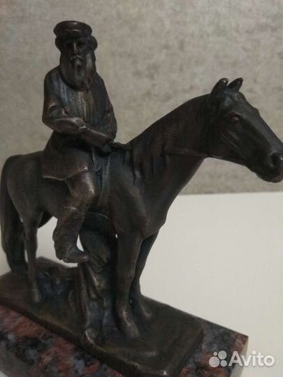 Статуэтка Лев Толстой на лошади, бронза