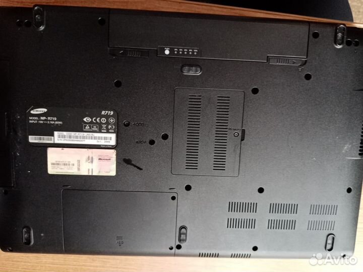 Ноутбук samsung NP-R719