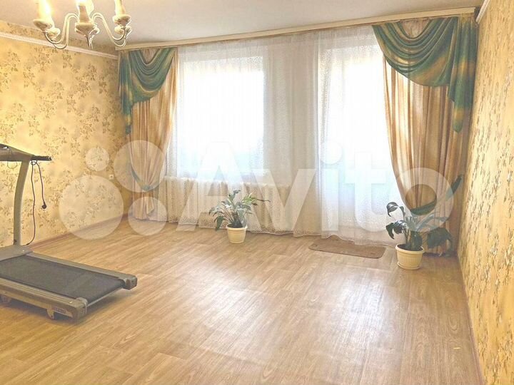 4-к. квартира, 130 м², 1/5 эт.