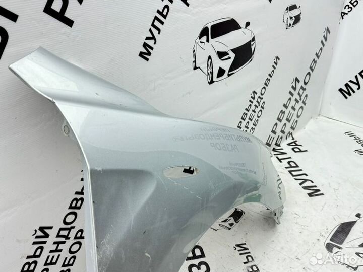 Крыло переднее правое Toyota Camry 40