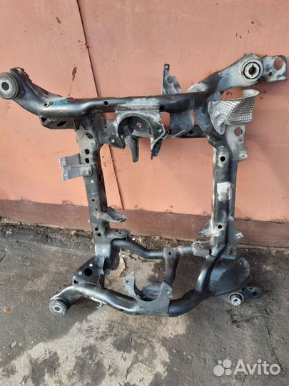 Подрамник передний Jeep Grand Cherokee WK2 идеал с