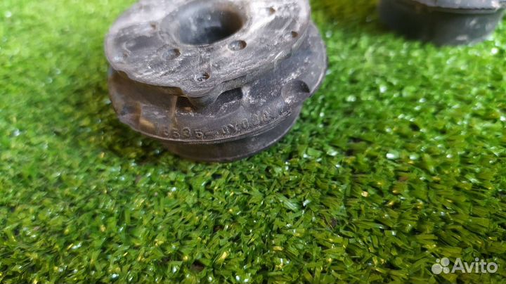 Подушка радиатора Toyota Corolla 180