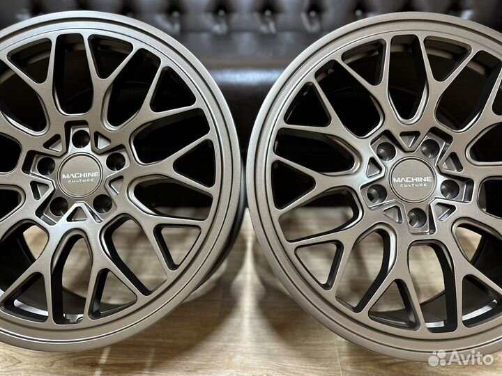 Новые литые диски R18 5-114.3 zzz