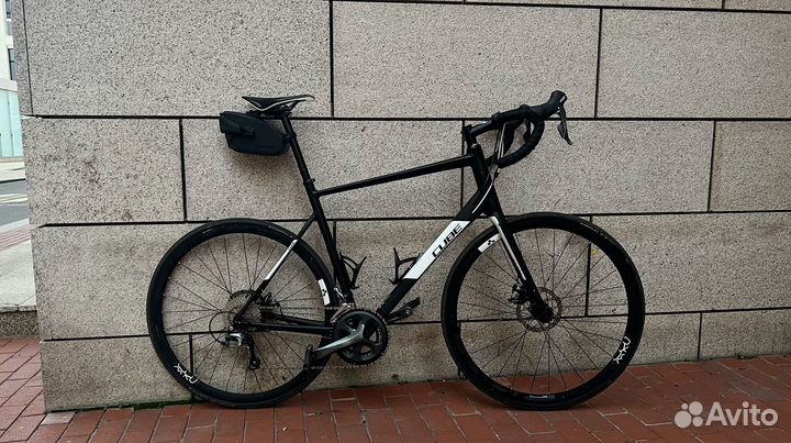 Шоссейный велосипед Cube Attain Race (2020) xl 60