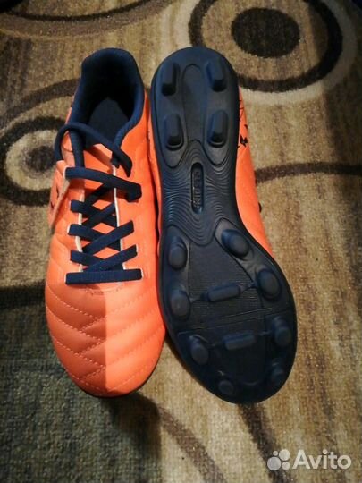 Совершенно новые бутсы