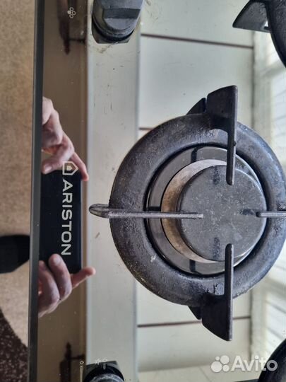 Газовая варочная панель Hotpoint-Ariston