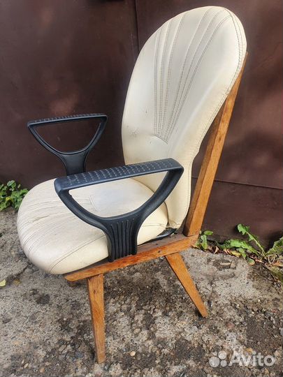 Офисное кресло компьютерное стул табурет