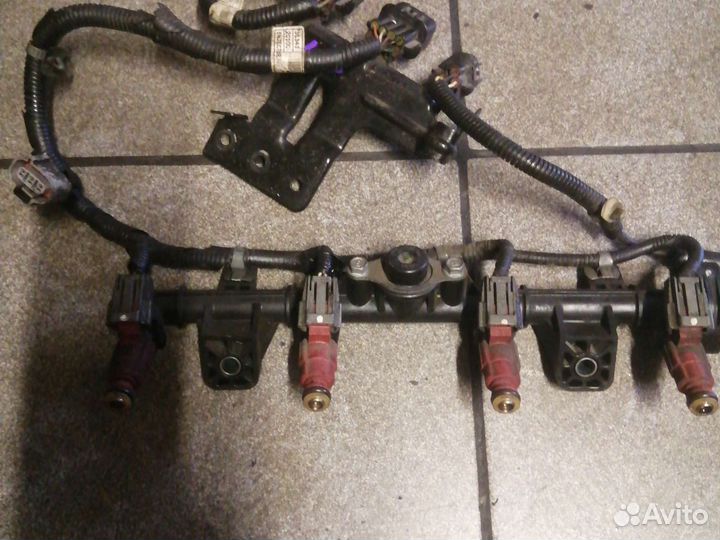 Топливная рампа в сборе G4KG