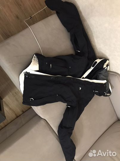 Горнолыжная куртка