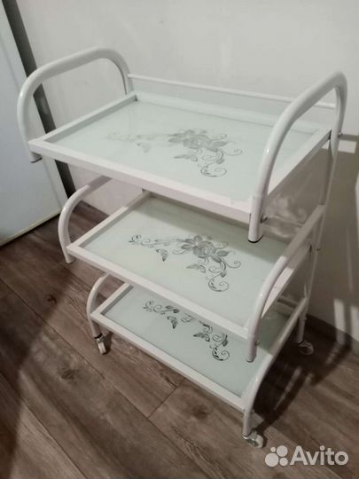 Тележка косметолога