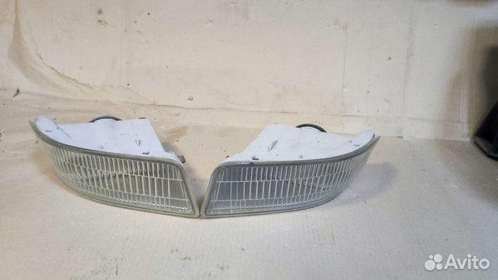 Продам противотуманные фары на марк 2 qualis