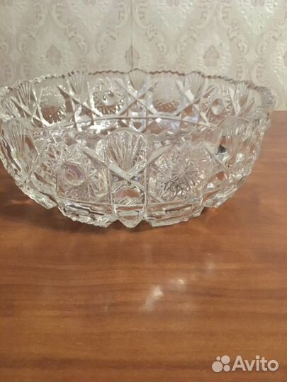 Хрустальная ваза