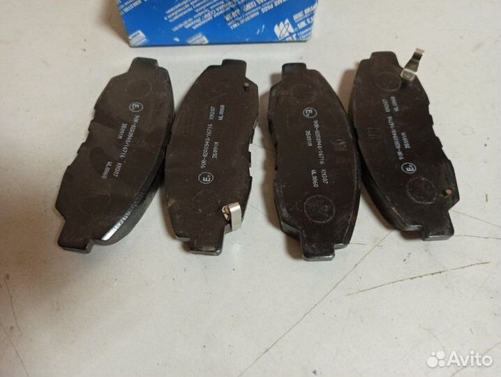 Тормозные колодки переднее Honda Accord 7