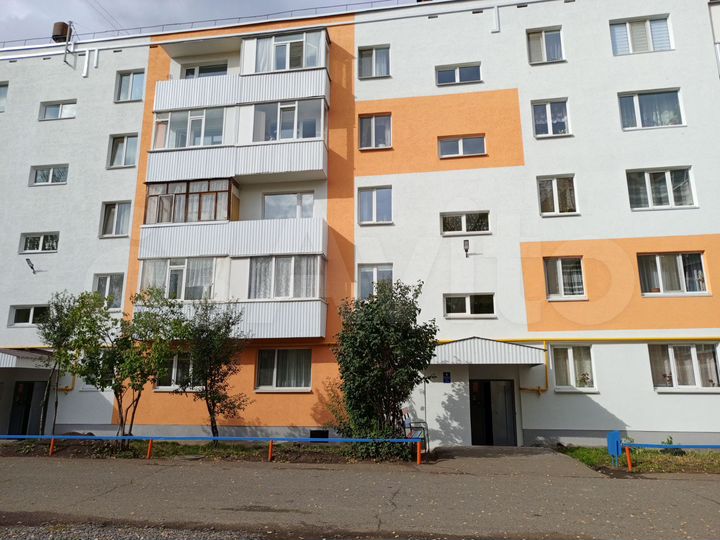 3-к. квартира, 80 м², 1/5 эт.