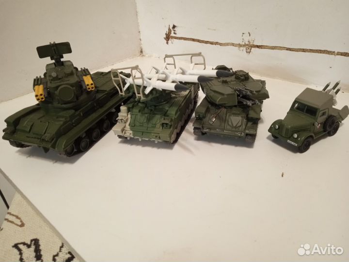 Модели танков 1:72