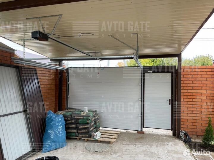 Секционные ворота подъемные