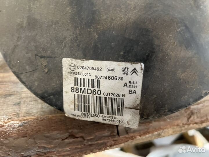 Ваккумный усилитель тормозов Citroen C-Elysee