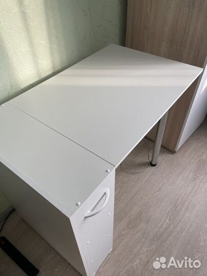 Стол для маникюра