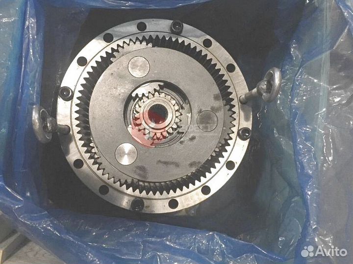 Поворотный редуктор CAT 324dfmll