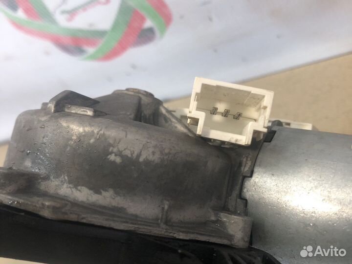 Рено Дастер Моторчик заднего дворника