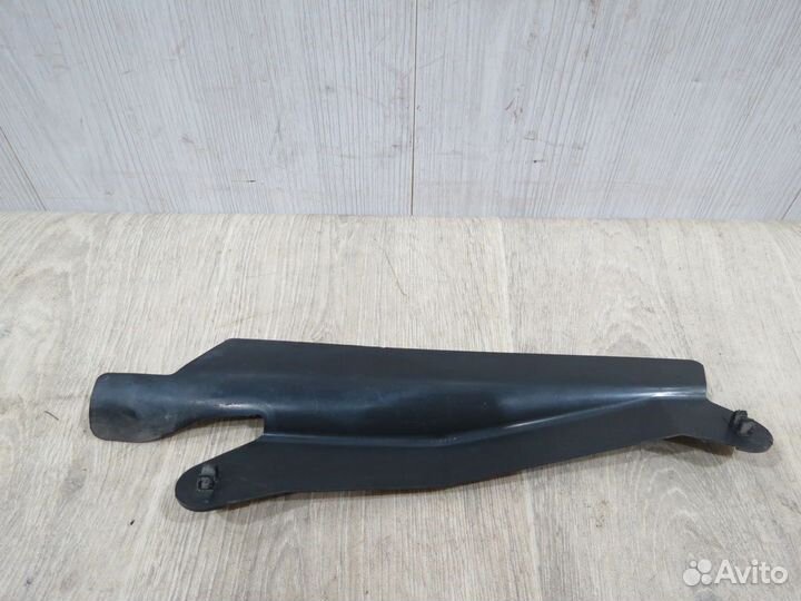 Накладка замка двери задней Hyundai Solaris