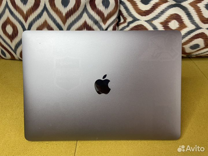 Кастомный MacBook Pro 13 2018 Core i7/16/512
