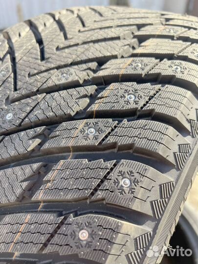 Grenlander Icedefensor Stud II 315/35 R20 140U