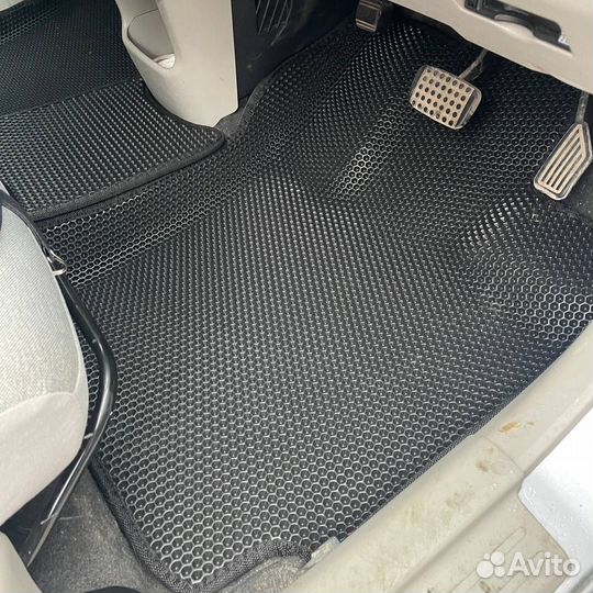 Ева ковры Toyota Passo 3